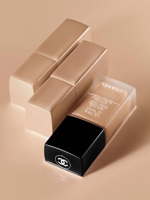 CHANEL 香奈兒 柔光持妝粉底液#BR12