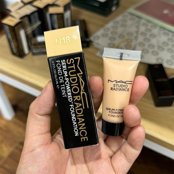 MAC Studio Radiance Serum-Powered Foundation N18 5ml